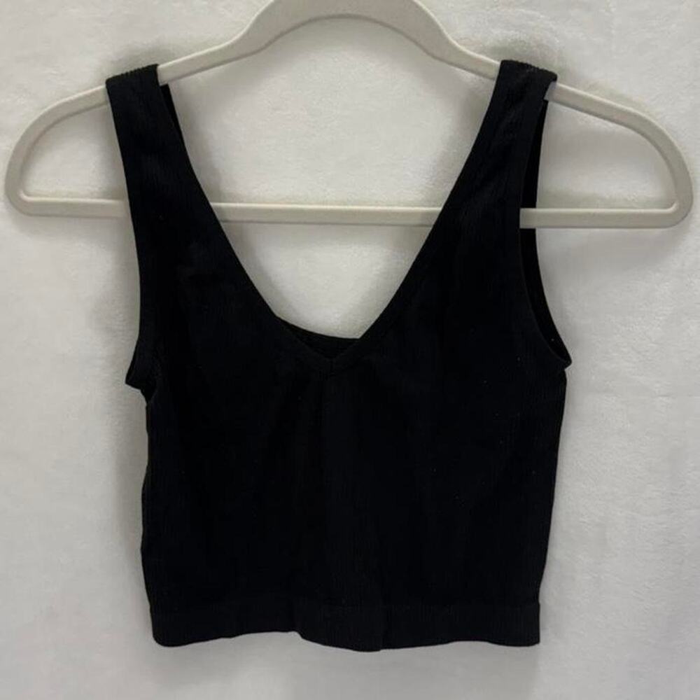 Colsie ribbed v neck cropped tank